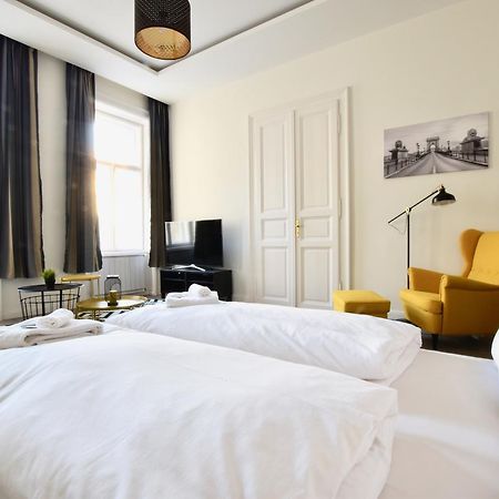 Standard Apartment By Hi5 - Dessewffy 39 Budapest Eksteriør billede