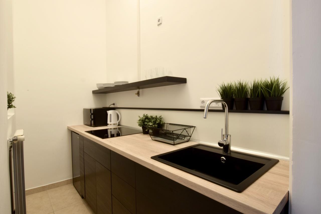 Standard Apartment By Hi5 - Dessewffy 39 Budapest Eksteriør billede